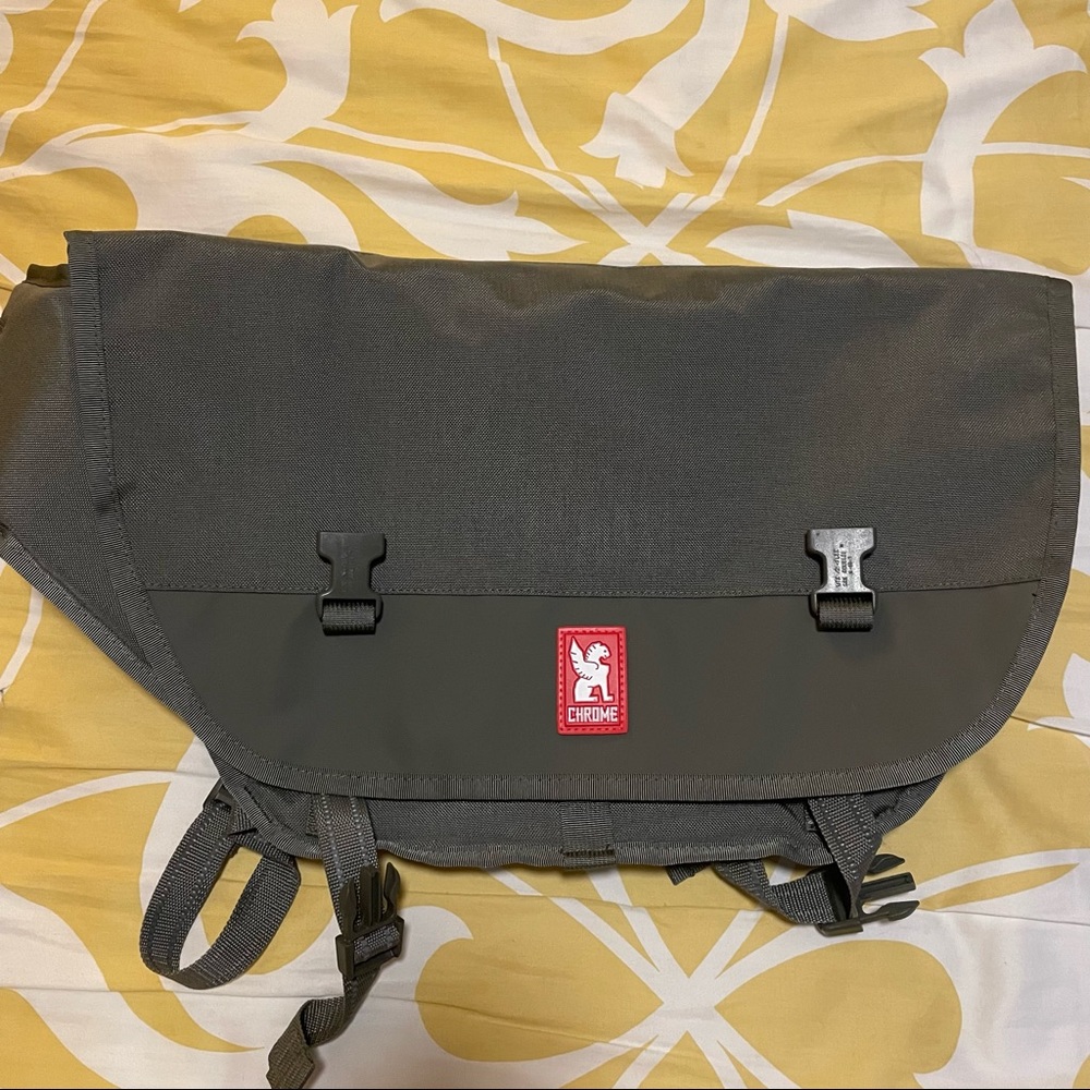 Chrome Mini Metro Messenger Bag  - Smoke
